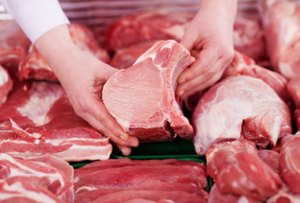Cách phòng chống dịch tả lợn châu Phi là chọn mua thịt tươi ở các siêu thị, cửa hàng thịt sạch và chế biến kỹ